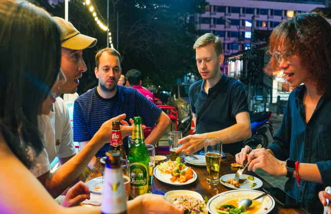 Sip, Snack and Stroll - Bangkok Bar Hopping Tour in Siam - Foto 2